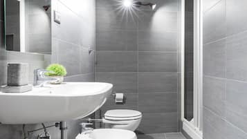 Apartment, 3 Schlafzimmer | Badezimmer