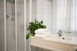 Free toiletries, hair dryer, bathrobes, towels - Rengser Mühle (Bergneustadt)