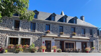 Hotel Restaurant Du Plomb du Cantal