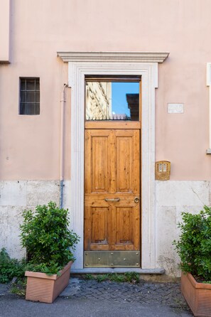 Property entrance - A World Aparts 40 Sforza (Rome)