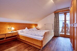 Apartment, 1 Schlafzimmer, Balkon (Fewo 5) | Kostenloses WLAN, Bettwäsche