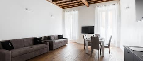 Apartment, 1 Bedroom | Living room