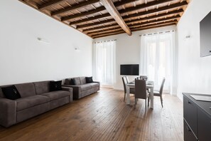 Apartment, 1 Schlafzimmer | Wohnzimmer | Flachbildfernseher