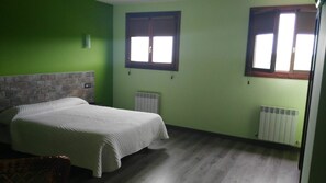 Double Room, Sea View | In-room safe, iron/ironing board, free WiFi, bed sheets - Gure Ametsa (Valverde)
