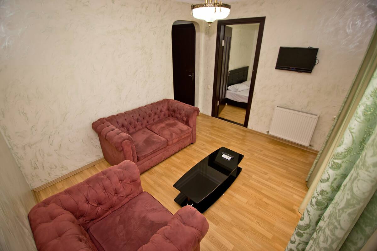 Suíte, 1 cama de casal e sofá-cama (404) | Ferros/tábuas de passar roupa, Wi-Fi de cortesia, roupa de cama