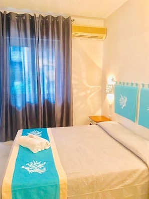In-room safe, desk, cots/infant beds, free WiFi