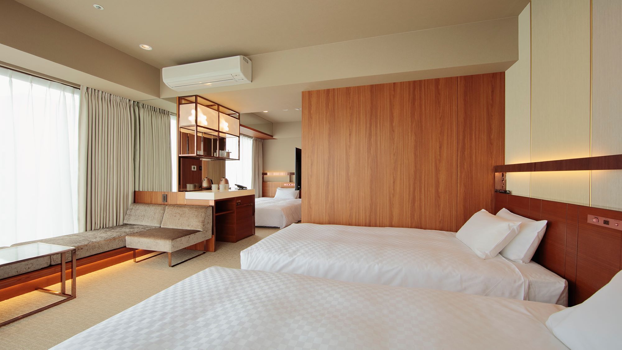 Free WiFi, bed sheets