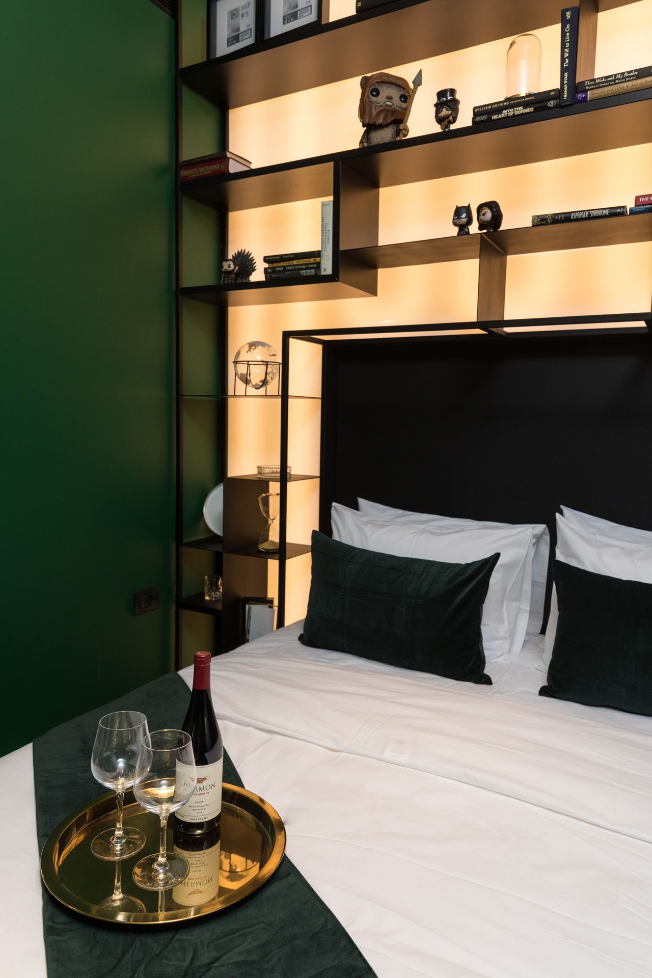 1 bedroom, premium bedding, in-room safe, laptop workspace