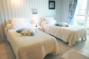 Room - Chambres D'Hotes Pin Parasol (Rabastens)