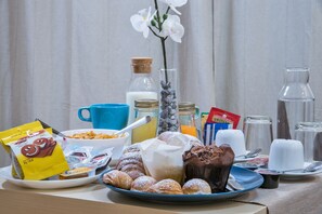 Tägliches inbegriffenes großes Frühstück