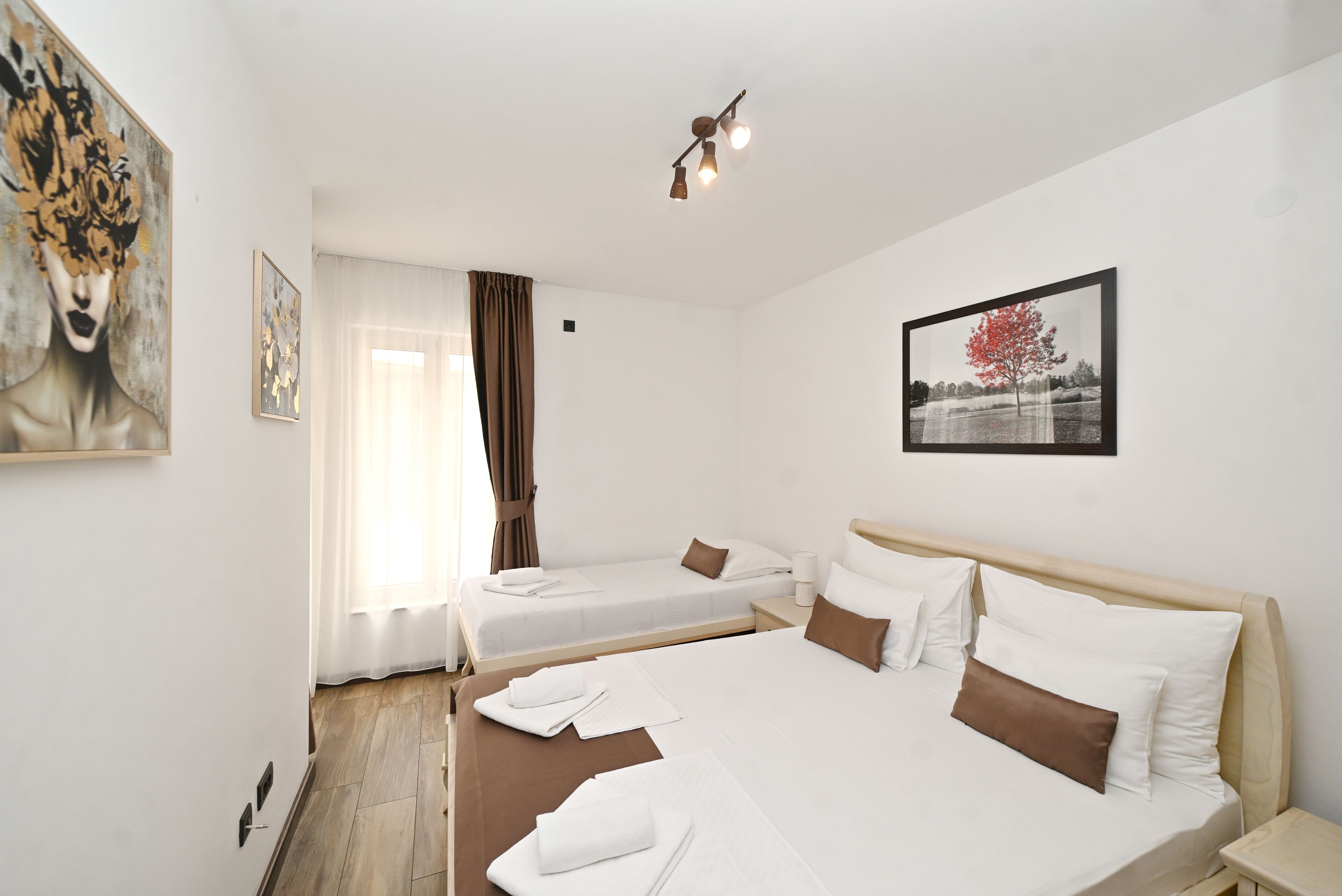 Deluxe Apartment | In-room safe, desk, soundproofing, free WiFi