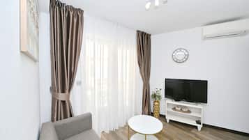 Apartment, 1 Bedroom | Living area