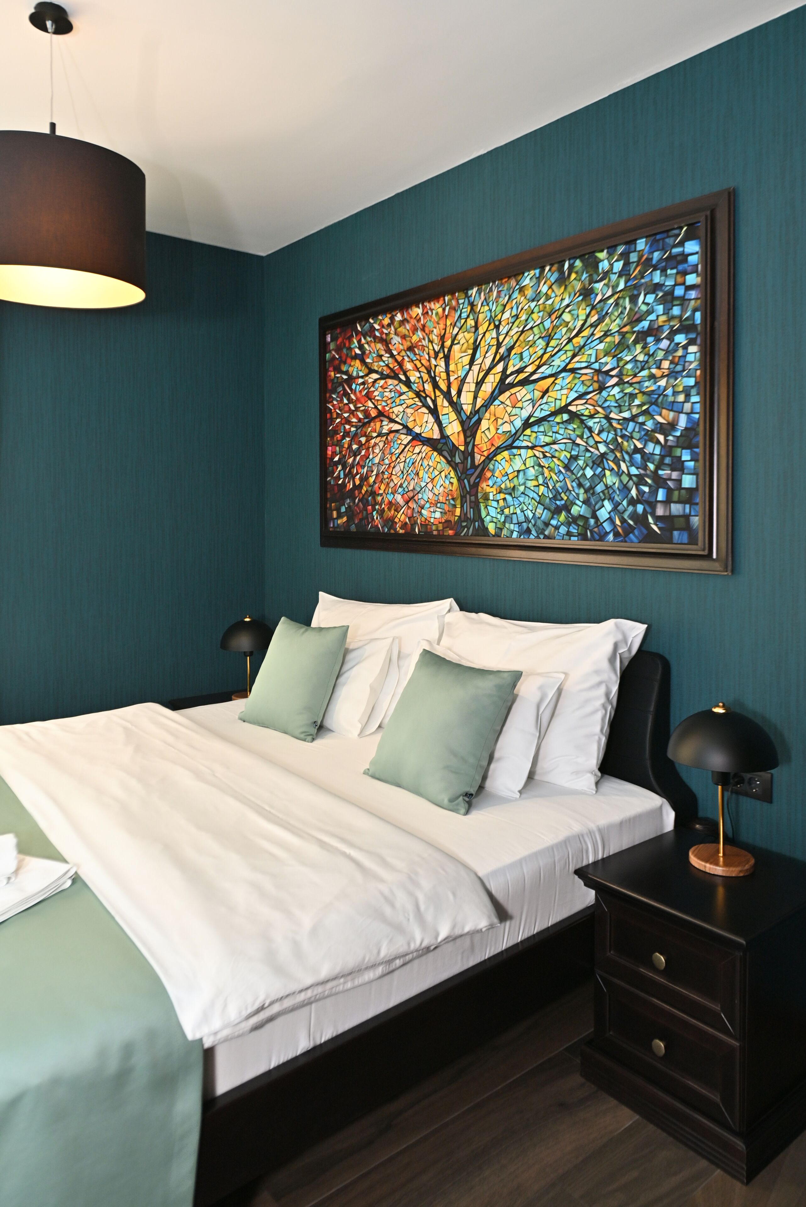 Luxury Apartment | In-room safe, desk, soundproofing, free WiFi