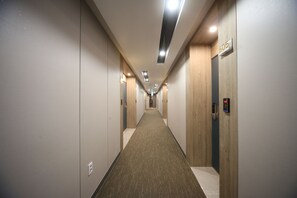 Hallway - Hotel J's (Gumi)