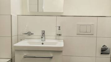 Design Penthouse, 1 Katil Kelamin (Double) dengan Katil Sofa, City View | Bilik Mandi | Gabungan pancuran/tab mandi, kelengkapan dandanan diri percuma