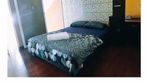 Unclassified image, 4 of 14, button - KTan Soho (Kuala Lumpur)