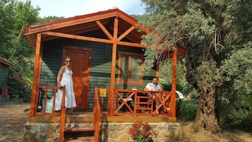 Bangalô luxo | 1 quarto, frigobar, cofres nos quartos, escrivaninha