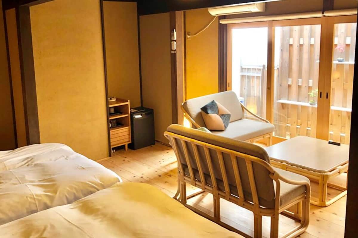 In-room safe, blackout drapes, WiFi (free), bed sheets
