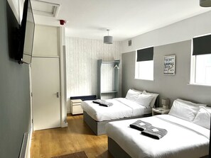 Family Apartment, Ensuite - Central Cove Guesthouse (Blackpool)