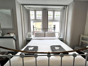 Classic Suite, Ensuite - Central Cove Guesthouse (Blackpool)