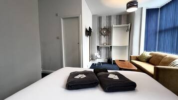 Classic Double Room, Ensuite