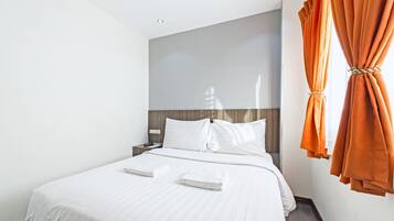 Desk, blackout drapes, free WiFi, bed sheets