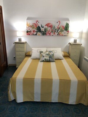 Tweepersoonskamer | Extra bedden (toeslag), gratis wifi, beddengoed