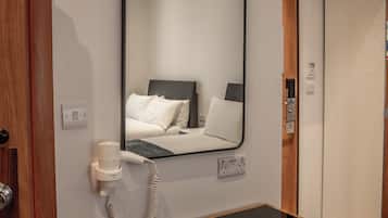 Superior Triple Studio | 1 bedroom, iron/ironing board, free WiFi, bed sheets