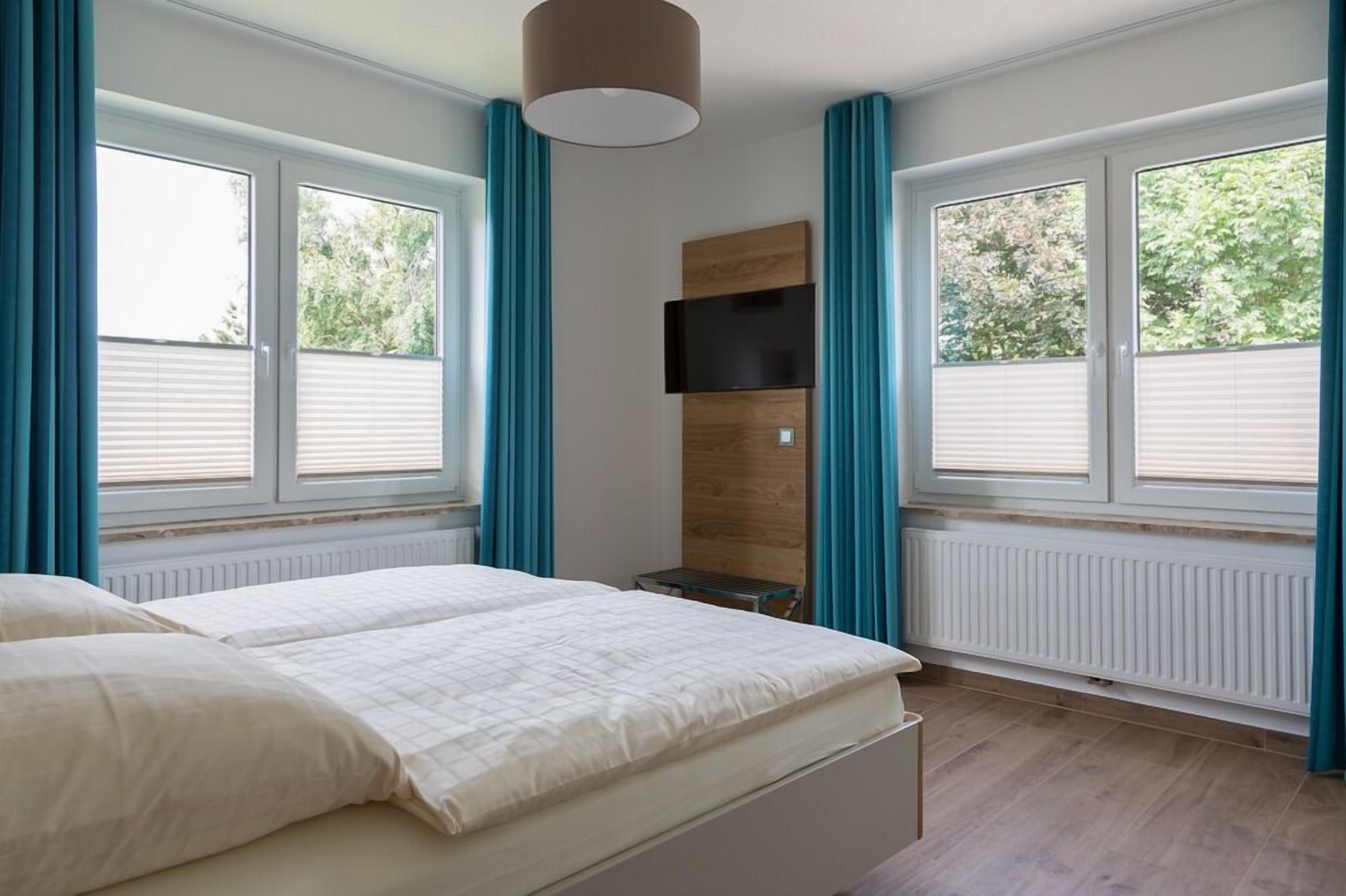 Kedap suara, tempat tidur bayi gratis, Wi-Fi gratis, dan seprai linen