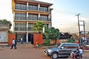 Fachada de la propiedad