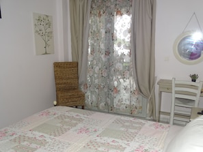 Apartment, Sea View (Sea Dream) | Hypo-allergenic bedding, individually decorated, individually furnished - Blue Dreams (Karystos)