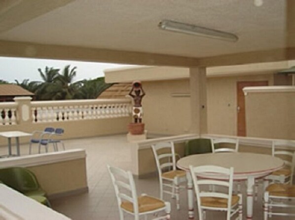 Interior entrance - Résidences La Fourmi (Lomé)