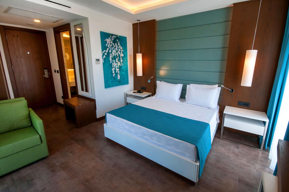 Superior Double Room, Garden View