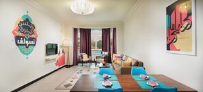 Zimmersafe, Schreibtisch, Bügeleisen/Bügelbrett, kostenloses WLAN