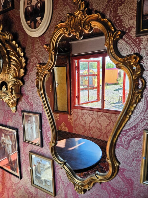 Kamer (The Manager's) | Individueel gedecoreerd, verduisterende gordijnen, gratis wifi