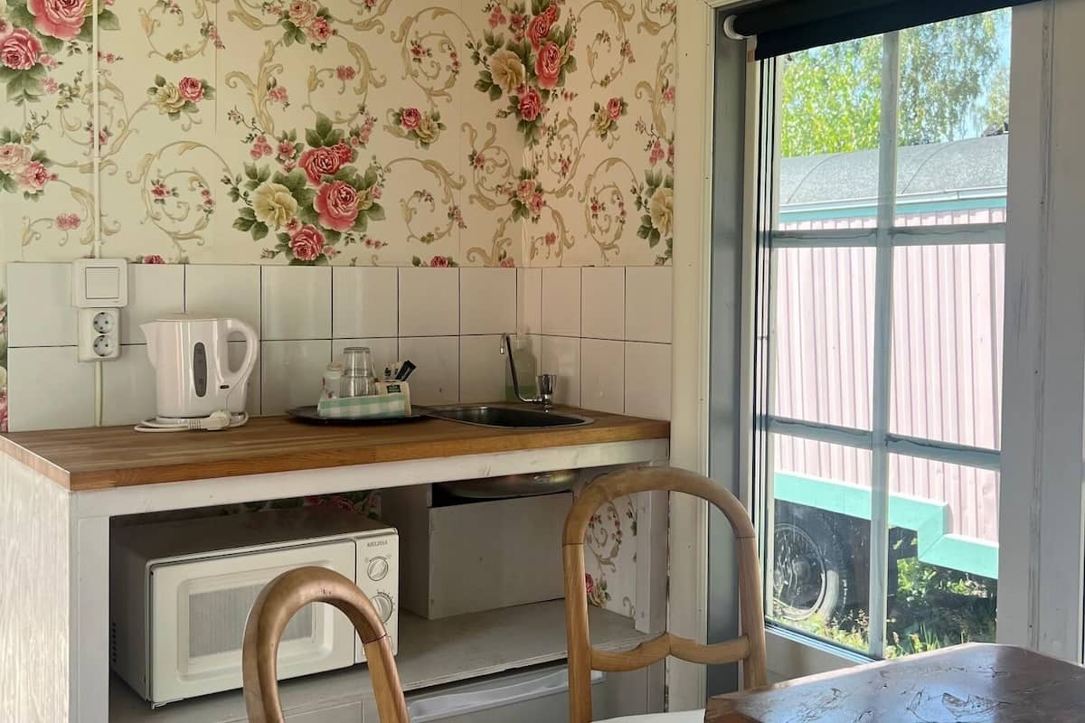 room (the ballerina's) | individually decorated, blackout curtains, free wifi, bed sheets