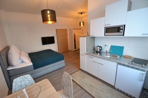 Appartamento | Con stile personalizzato, con arredamento individuale, una scrivania