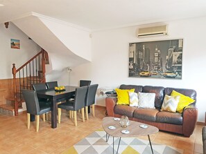 Maison, Plusieurs lits | Salle de séjour | Téléviseur à écran plat