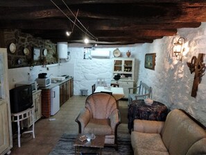 Junior-Haus, 2 Schlafzimmer (2) | Wohnbereich | Flachbildfernseher