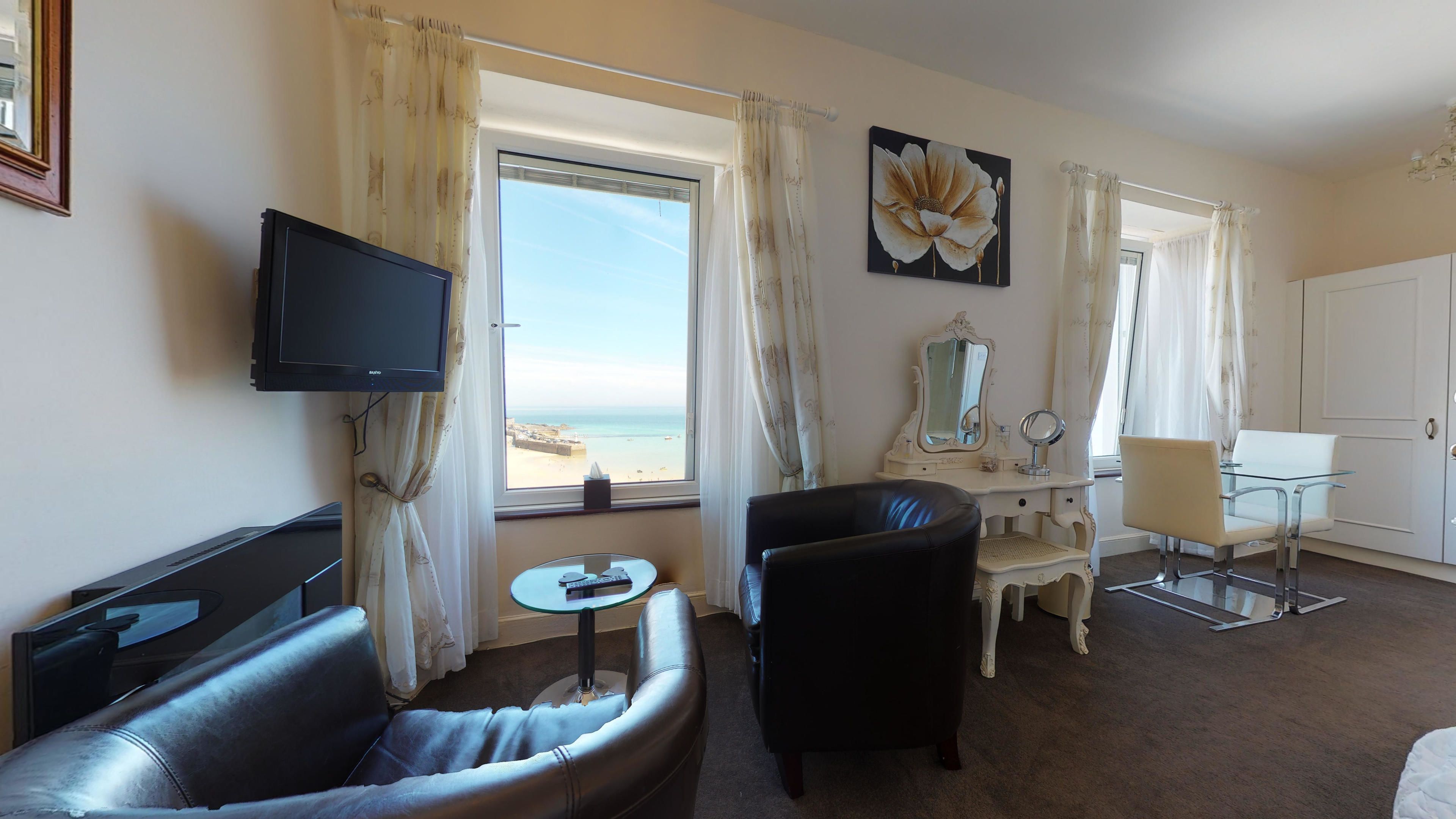 Deluxe Double Room, Harbor View | Egyptian cotton sheets, premium bedding, individually decorated