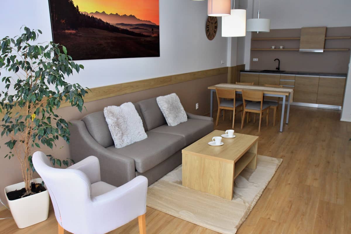 Studio Suite (2+2) | Hypo-allergenic bedding, in-room safe, blackout curtains, free WiFi