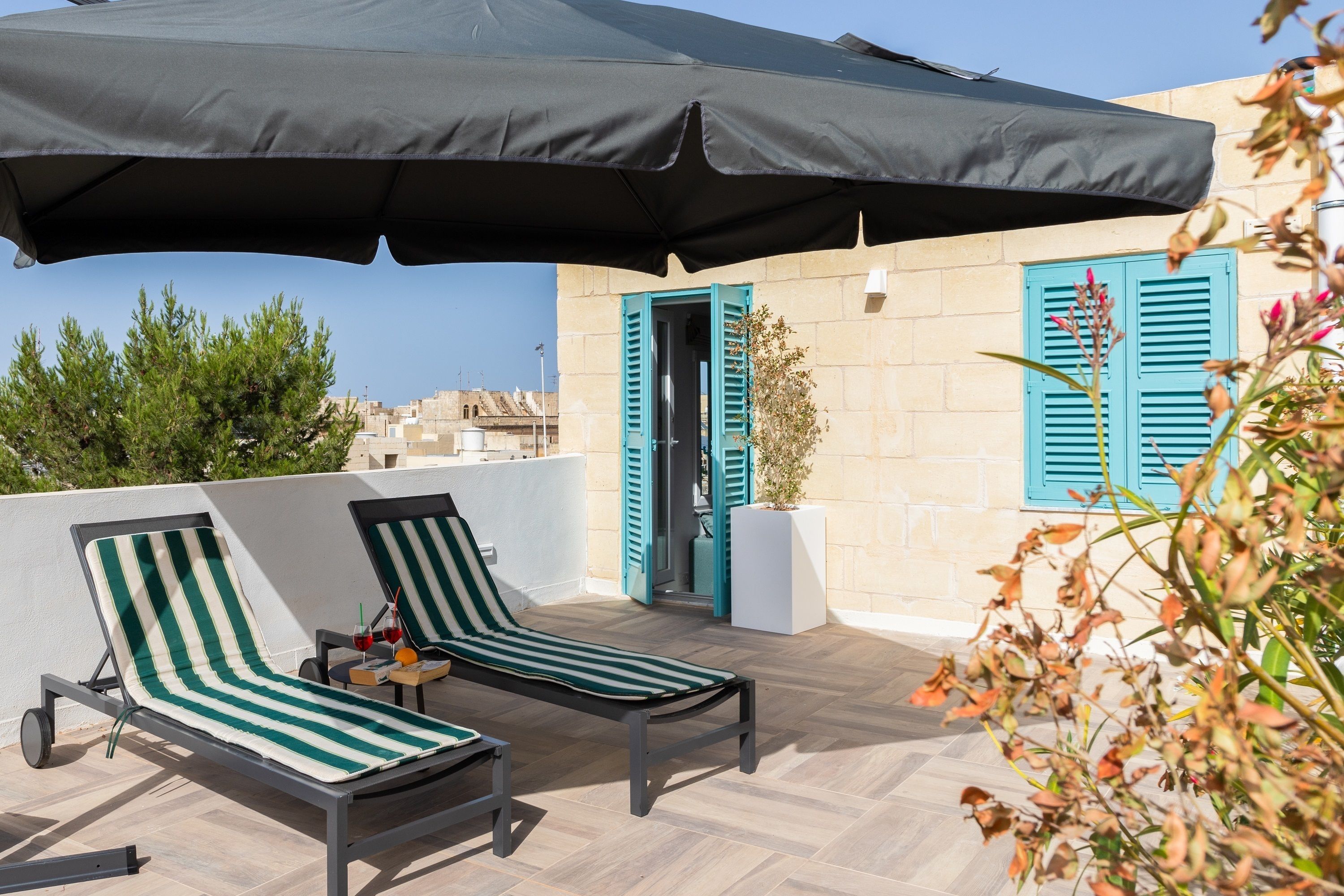 Chambre Double Supérieure | Terrasse/Patio