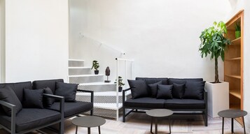 Sala de estar en el lobby