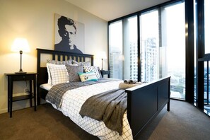 1 bedroom, bed sheets