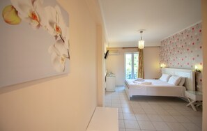 Standard Triple Room, Balcony