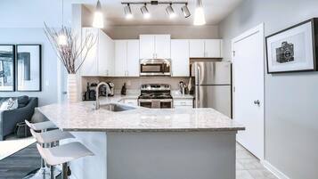 Apartment (2 Bedrooms) | Private kitchen