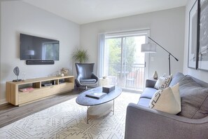 Apartment (2 Bedrooms) | Living area - Picture Perfect (Atlanta)