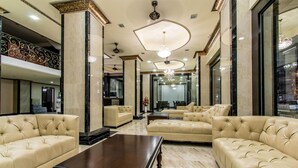 Unclassified image, 2 of 40, button - Land Royal Residence (Pattaya)