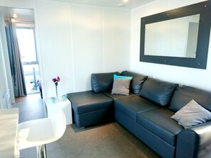 Comfort Mobile Home | Living room