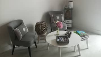 Escritorio, cunas gratuitas, camas plegables/adicionales y wifi gratis